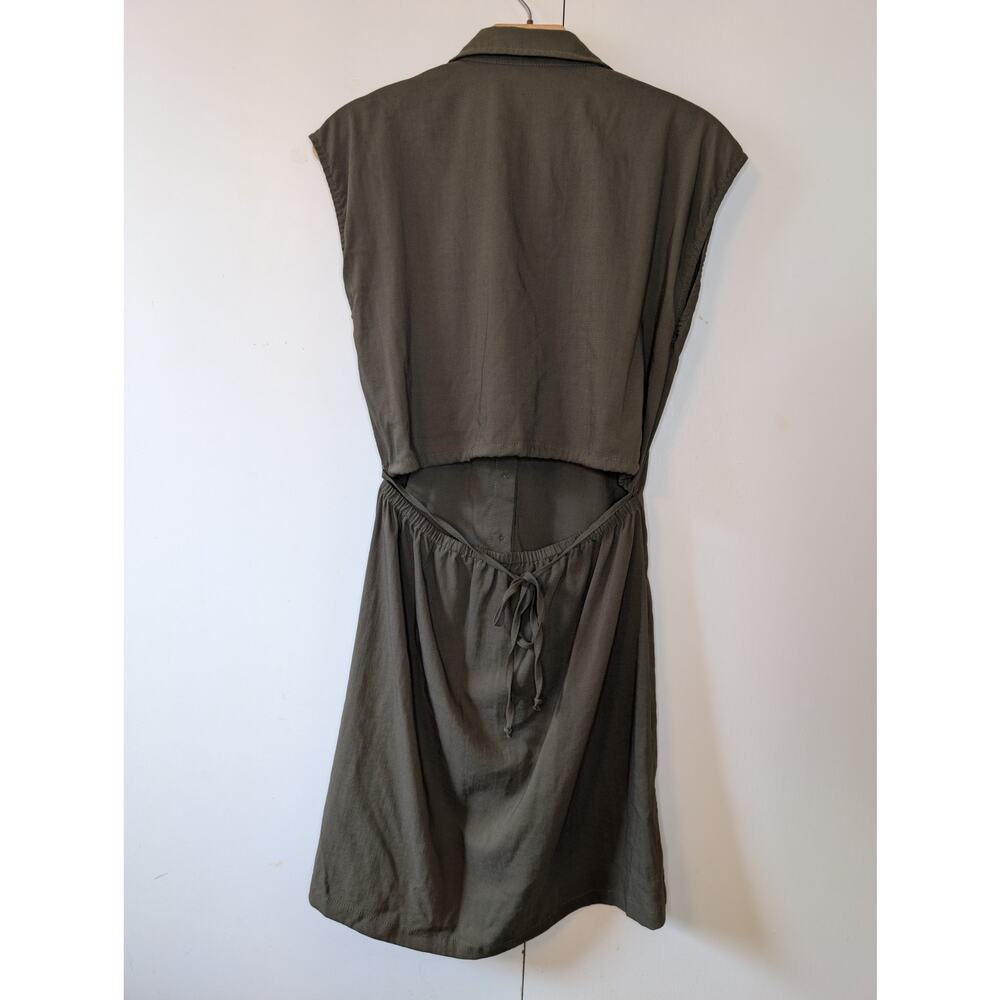 Doe & Rae Green Button Up Dress - Picture 2 of 9